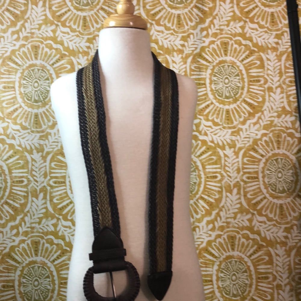 Braided brown/cream belt.